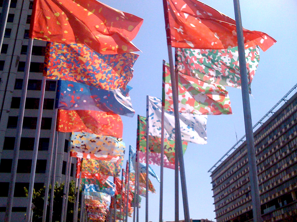 Société Réaliste, U.N Camouflage, 2012, 193 flags of United Nations member states converted into camouflage pattern, 100 x 150 cm each