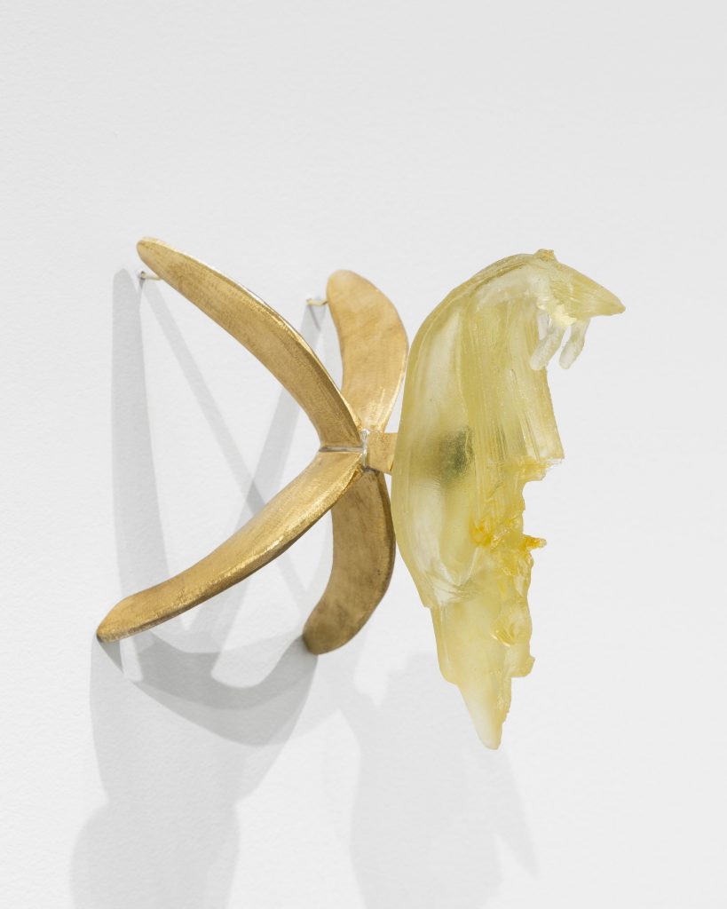 Ittah Yoda, Sol, 2022, Glass paste and brushed brass structure, 14 x 23 x 23 cm