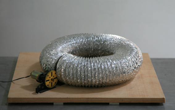 Bertrand Lamarche, Lobby (hyper-tore), 2004, flexible aluminum tubular crown, motor plate, gear, 49 x 39 x 17 cm