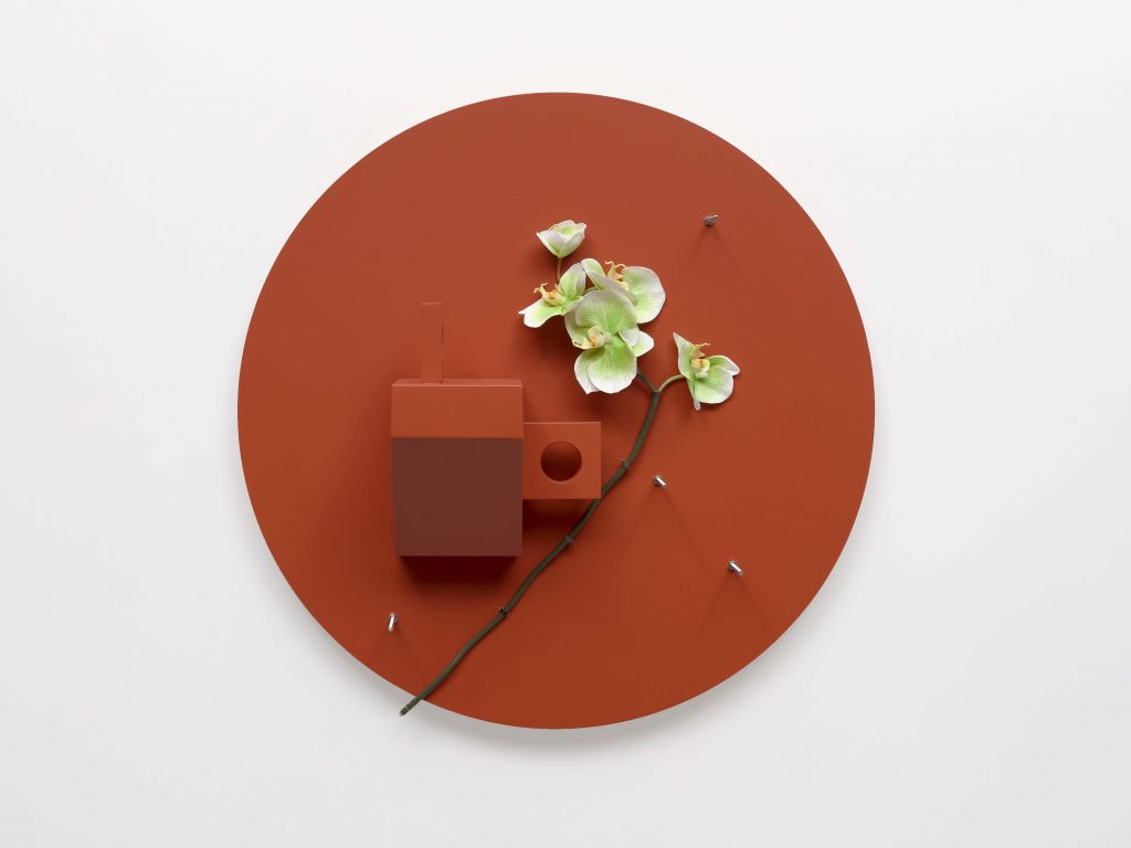 Wesley Meuris, Ornamental Flowers I, 2021, Wood, artificial flowers