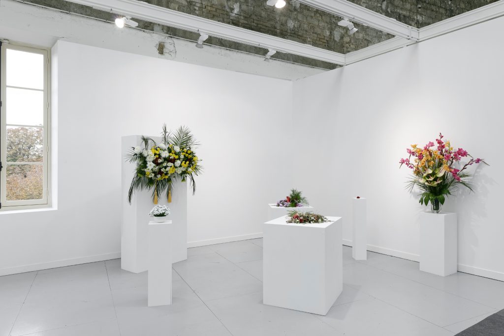 Kapwani Kiwanga, Flowers for Africa, FIAC, Galerie Poggi, 2015, Booth view, © Aurélien Mole