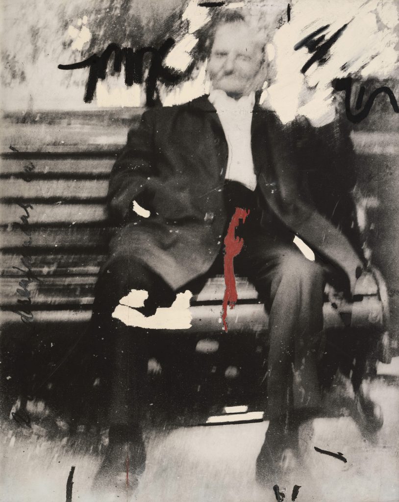 Dario Villalba, El viejo del parque (Homenaje al Impresionismo), 1976, Mixed media on photo emulsion and canvas, 200 x 160 cm