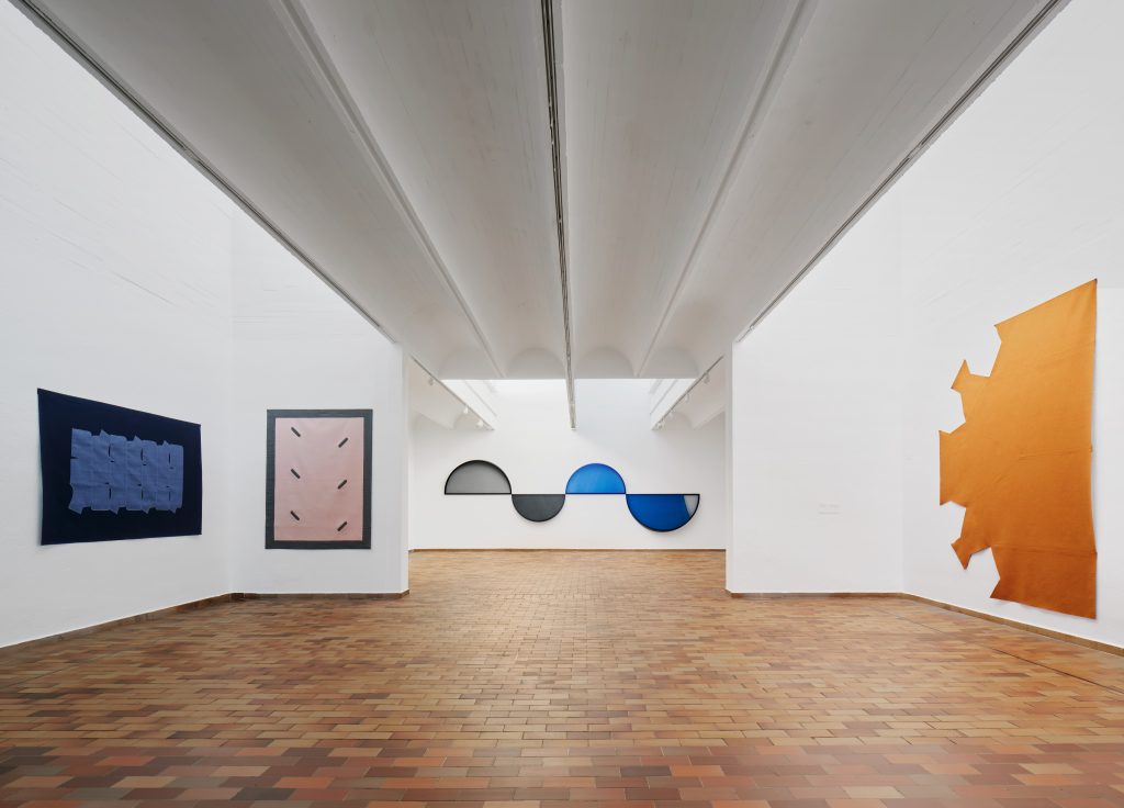 Kapwani Kiwanga, Fundació Joan Miró, Barcelona (ES), 2026, Exhibition view, "Kapwani Kiwanga, Changing States", Photo : © José Hevia