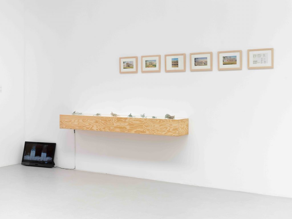 Nikita Kadan, Galerie Poggi (Paris), 2024, Vue de l'exposition "To Work, To Walk, To Die", Babi Badalov, Nikita Kadan, Galerie Poggi, 2024. Photo : .Kit