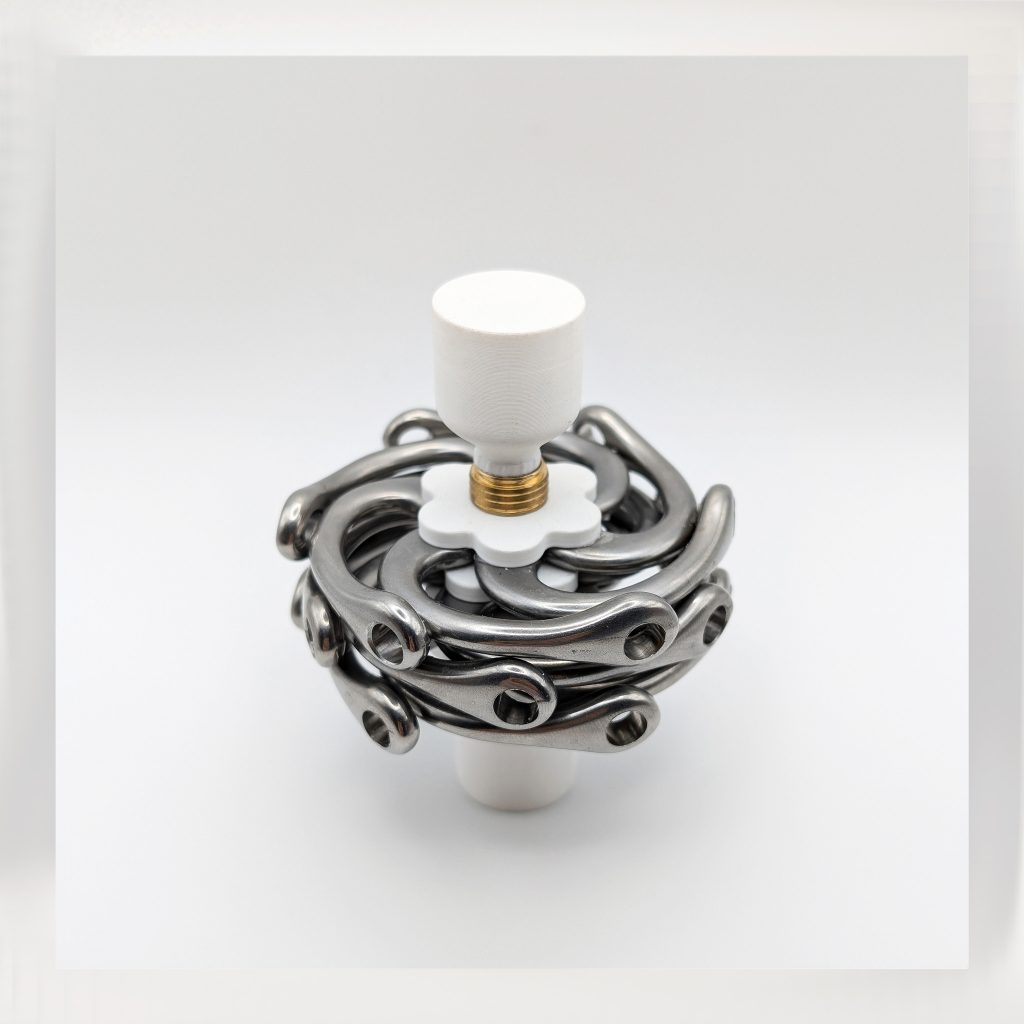 Grégory Granados, Résonances industrielles - t20, 2024, Various materials, 11 x 7,5 cm