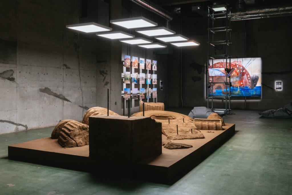 Ittah Yoda, Tokyo (JAP), 2025, Exhibition view, “Future of Nostalgia”, Photo : © Timothée Lambrecq