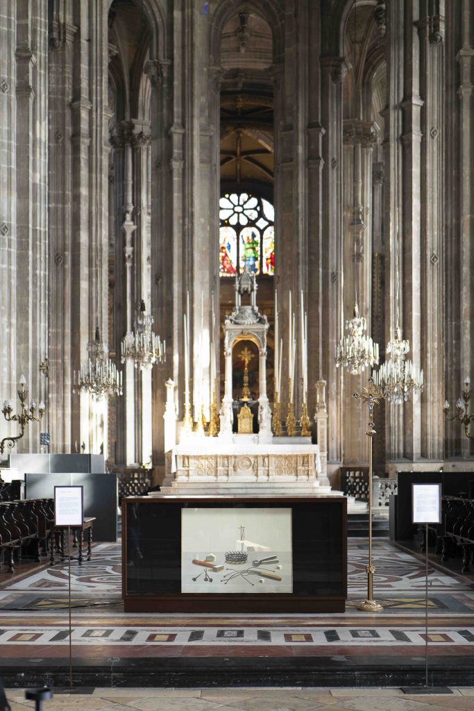 Vera Pagava, Eglise Saint-Eustache, Paris (FR), 2026, Installation view, "Les Instruments de la Passion"