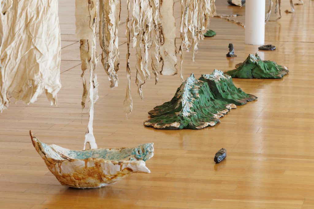 Manuel Mathieu, De La Warr Pavilion, Bexhill-On-Sea (UK), 2024, Exhibition view, "The End of Figuration"