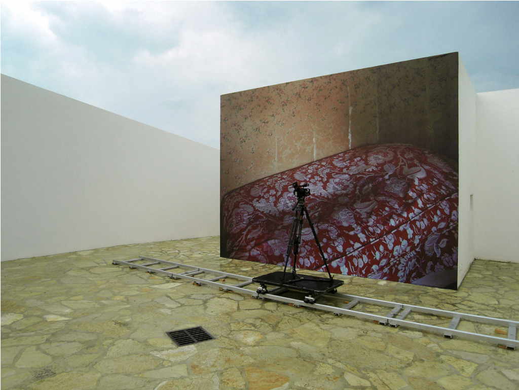 Sophie Ristelhueber, Fondation Hartung-Bergman, Antibes (FR), 2008, Exhibition view, "Fatigues"