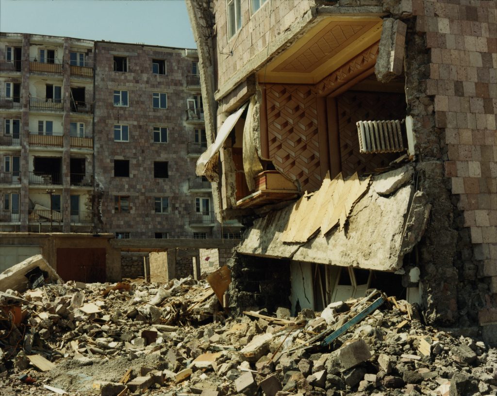 Sophie Ristelhueber, Arménie 5, 1989, Color silver gelatin print, 50 x 60 cm